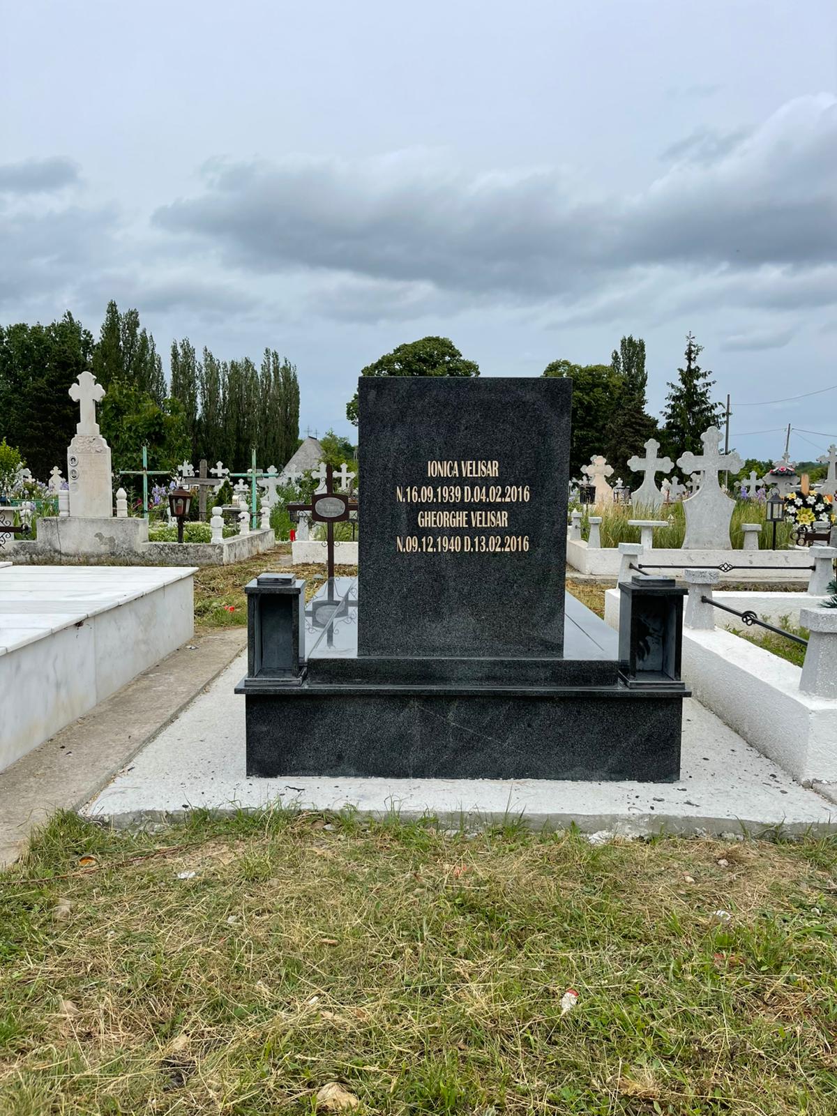 Lucrare funerară Divinum 5