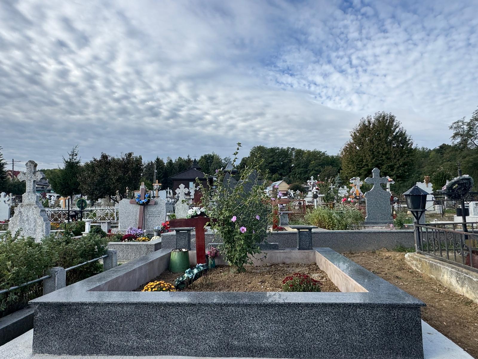 Lucrare funerară Divinum 13