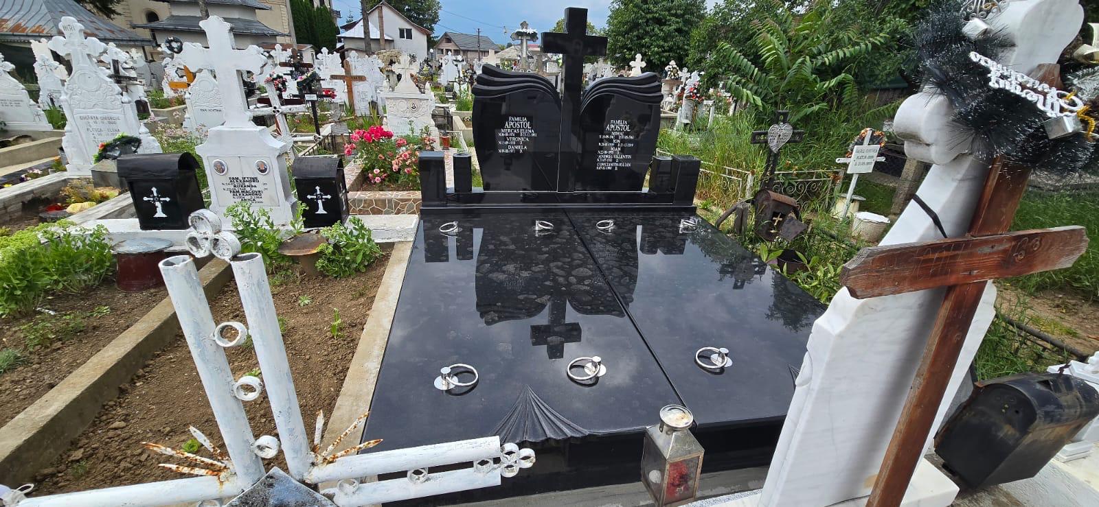 Lucrare funerară Divinum 33