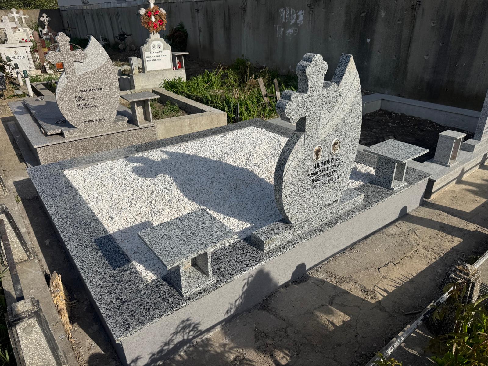 Lucrare funerară Divinum 36
