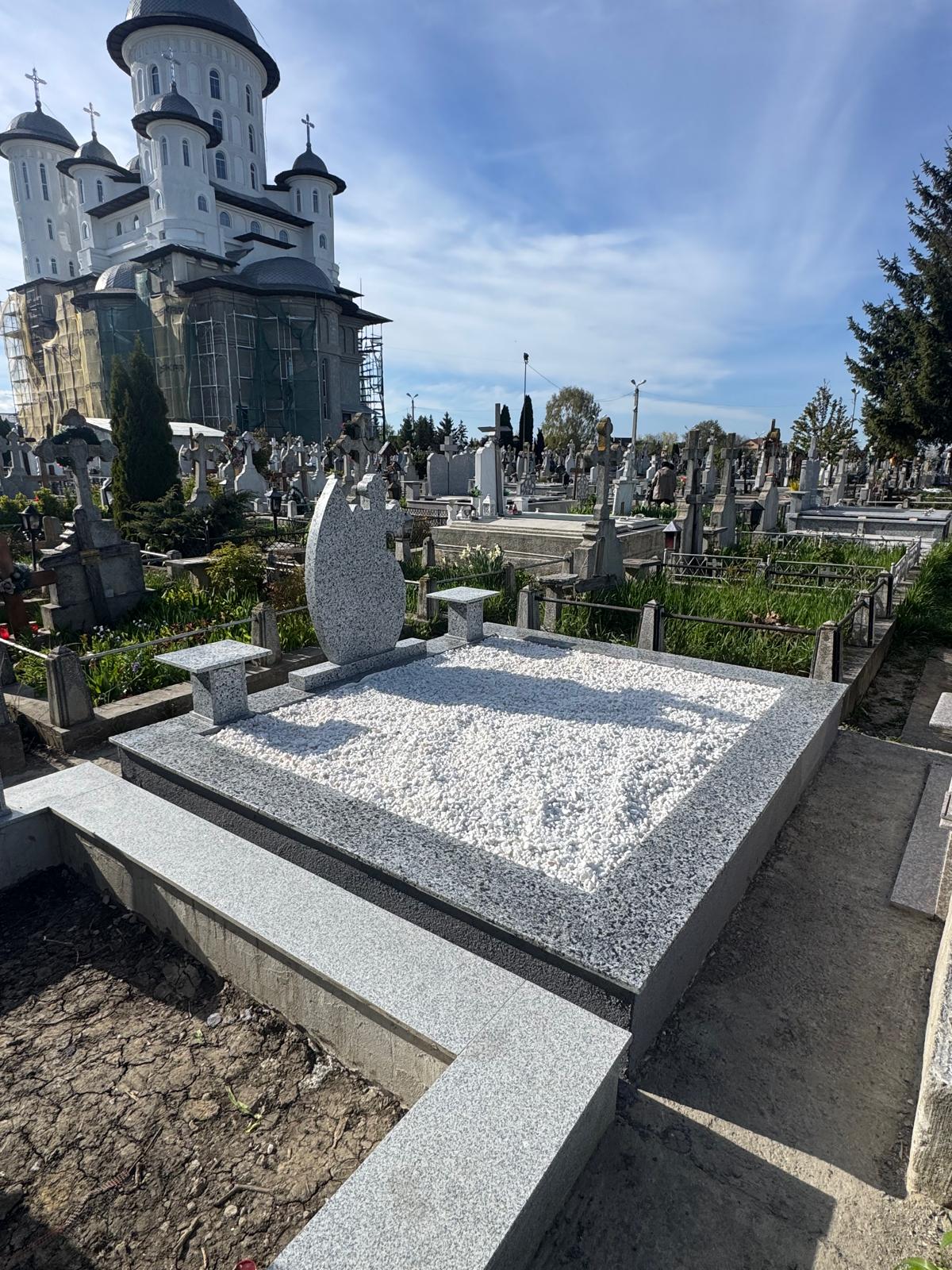 Lucrare funerară Divinum 37