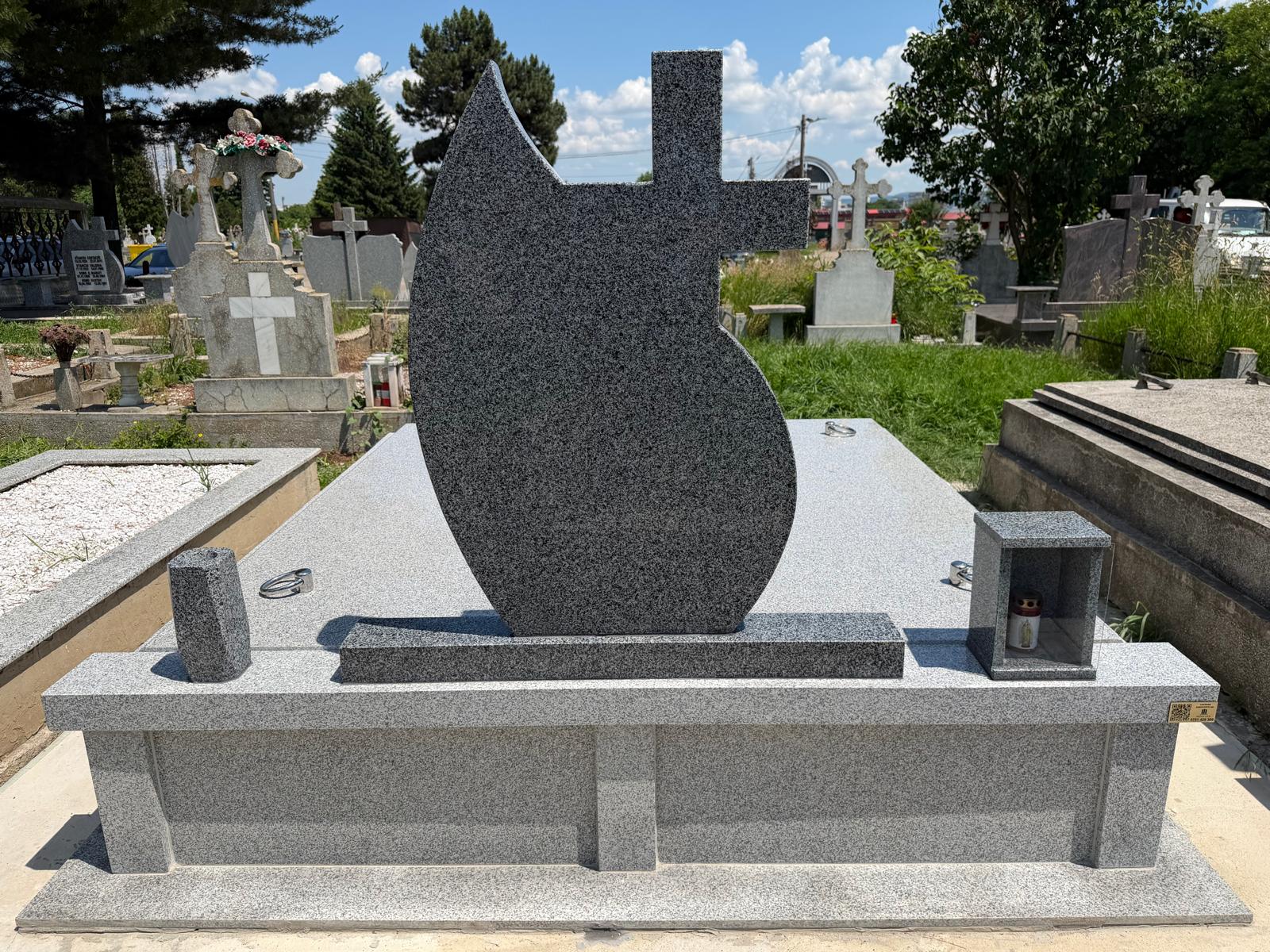 Lucrare funerară Divinum 41
