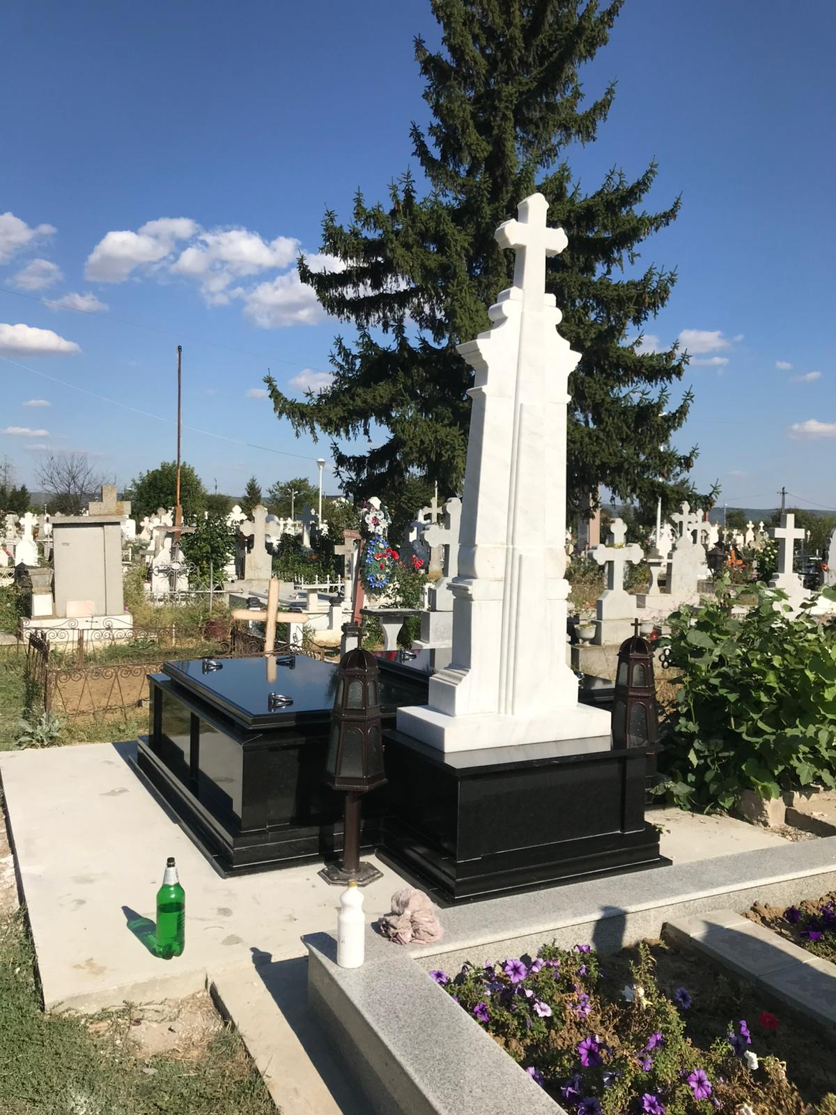 Lucrare funerară Divinum 43