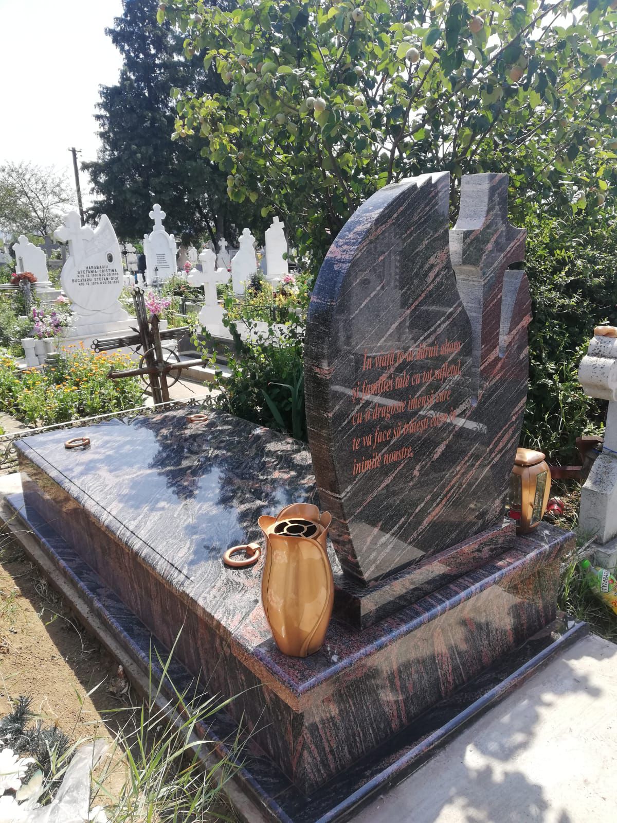 Lucrare funerară Divinum 52