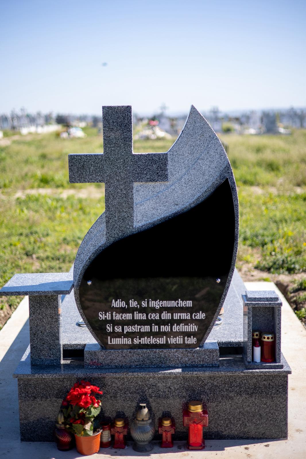 Lucrare funerară Divinum 62
