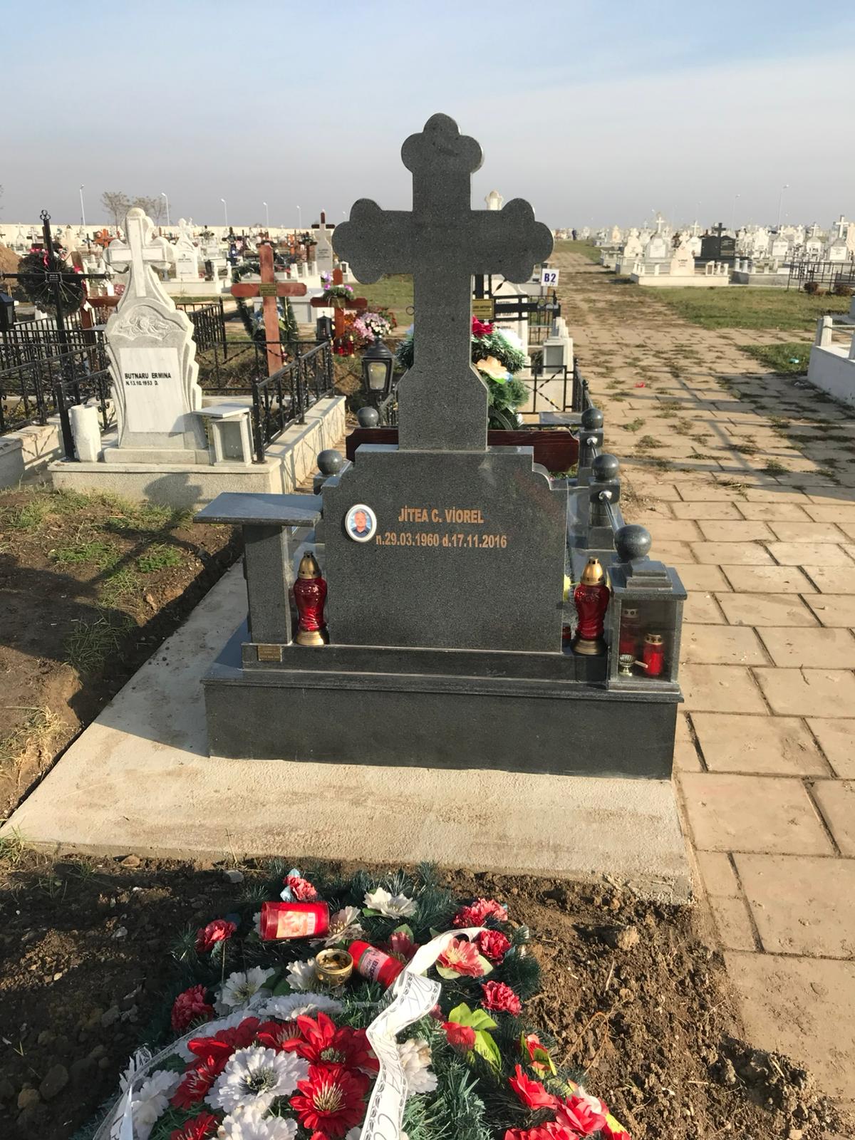 Lucrare funerară Divinum 73