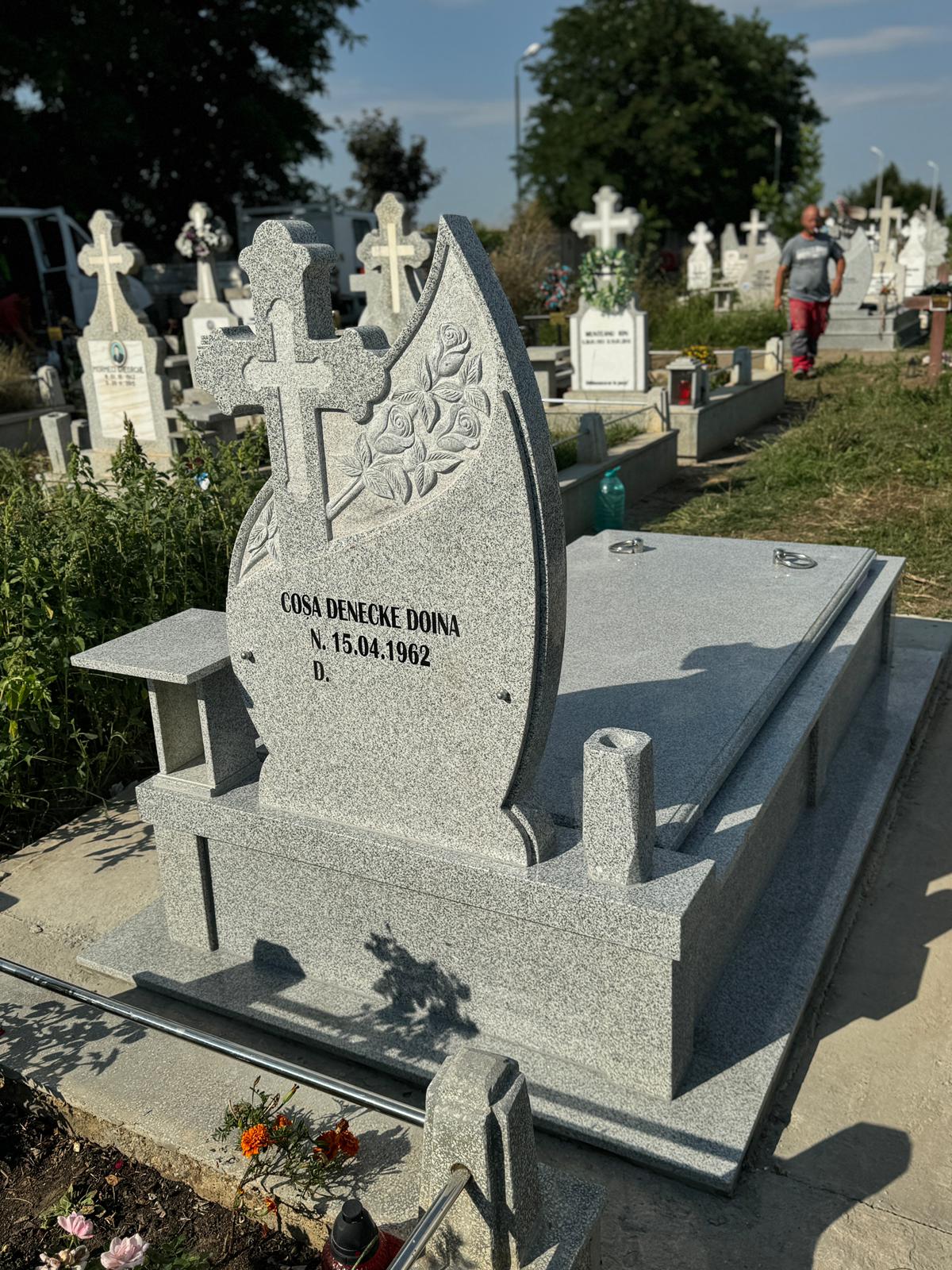 Lucrare funerară Divinum 99