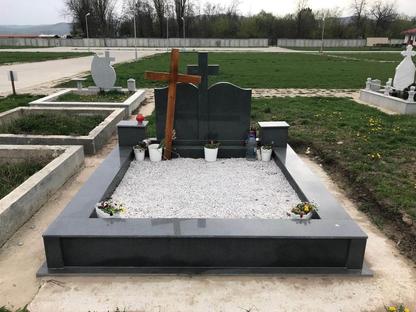 Lucrare funerară Divinum 103