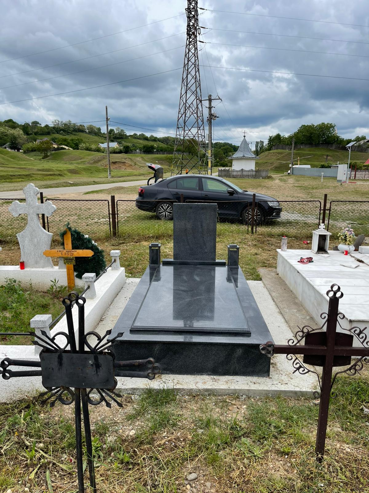 Lucrare funerară Divinum 108