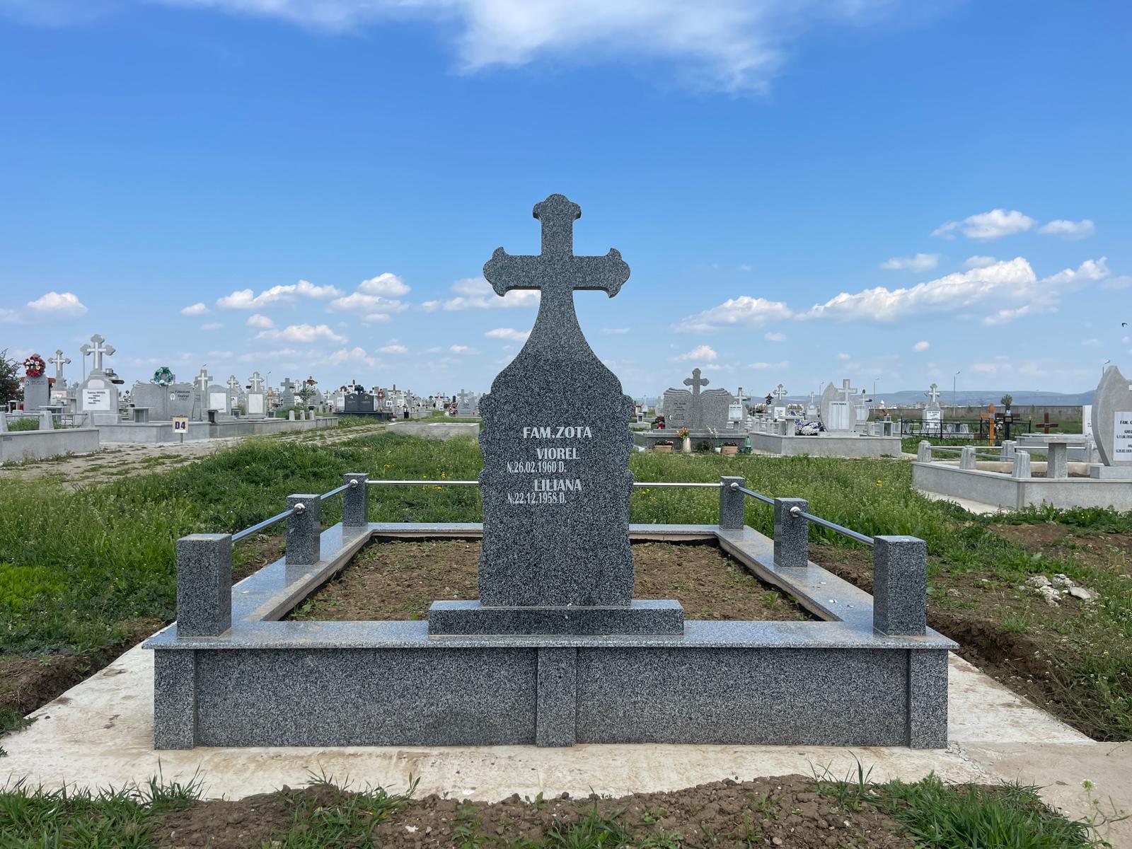 Lucrare funerară Divinum 111