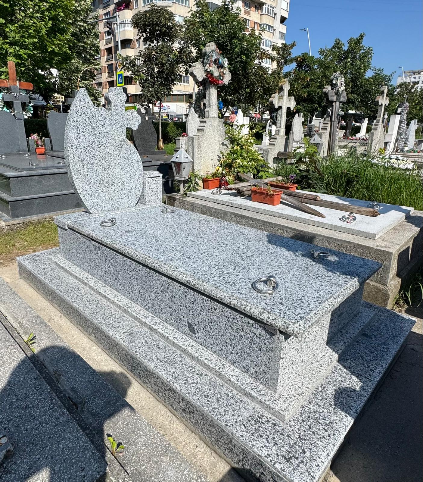 Lucrare funerară Divinum 126
